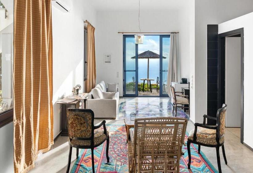 סוויטה משפחתית, Serenity Boutique Suites
