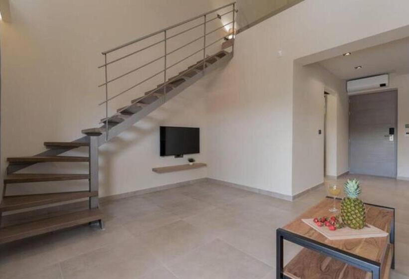 اتاق دوبلکس, Mystique Luxury Suites & Maisonettes