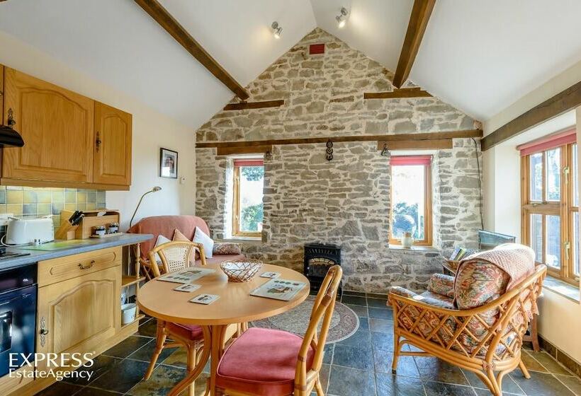 خانه 1 خوابه, Highgrove Barns