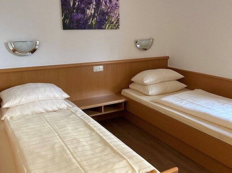 Номер Стандарт, Bett & Frühstück