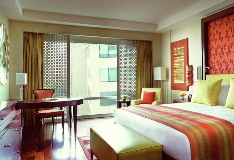 디럭스 룸, The Ritz   Carlton, Bangalore