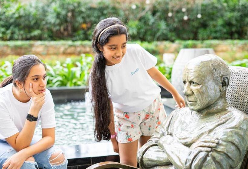 クラブルーム, The Ritz   Carlton, Bangalore