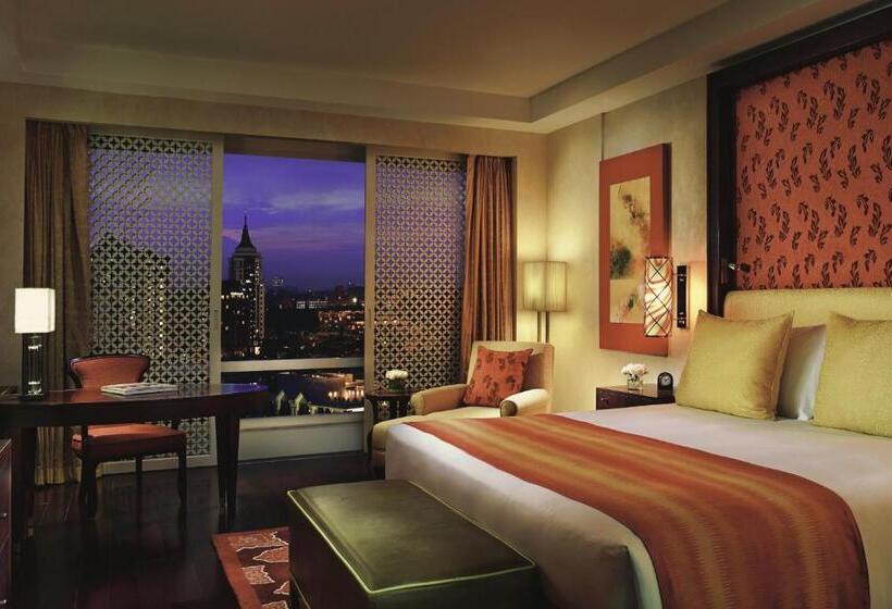 클럽 스위트, The Ritz   Carlton, Bangalore