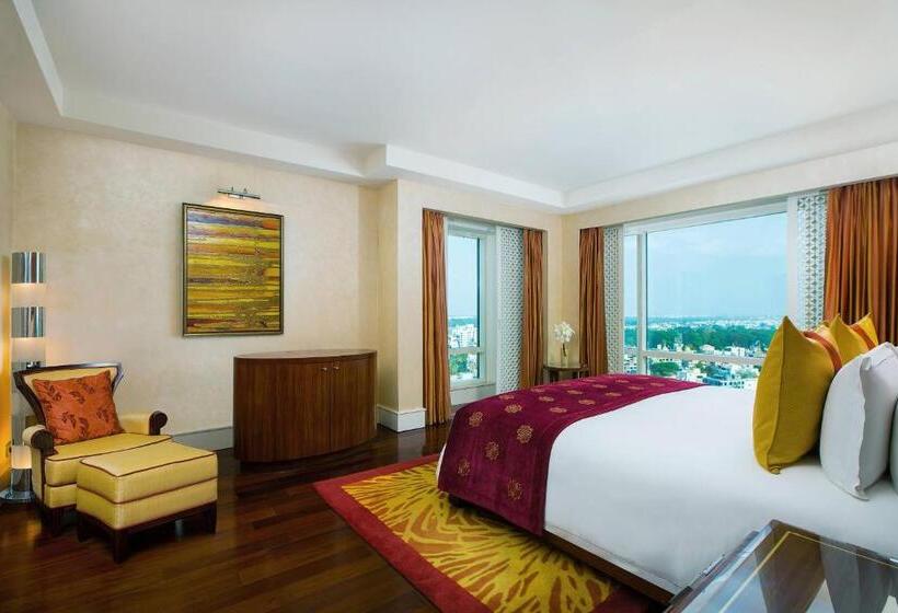 클럽 스위트, The Ritz   Carlton, Bangalore
