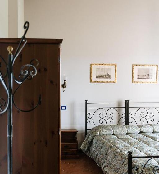 スタンダードトリプルルーム, Villa Nottola