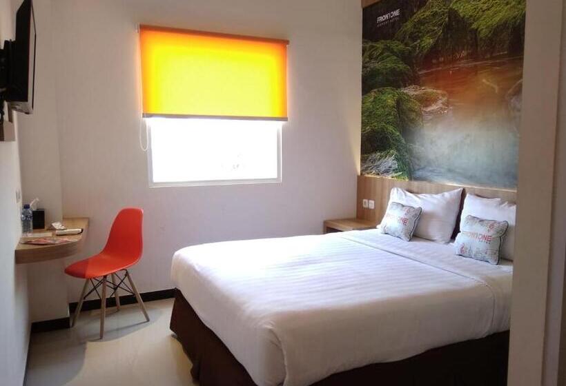 Номер Superior Кровать Кинг, Front One Hotel Airport Solo