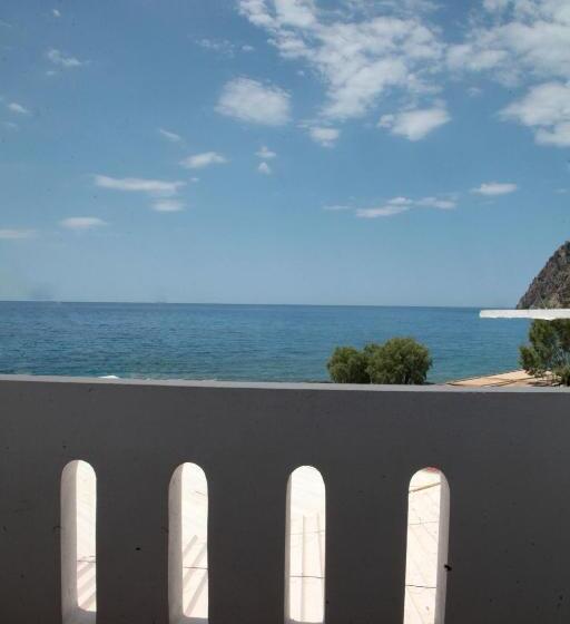 Номер Стандарт, Paralia Guest House