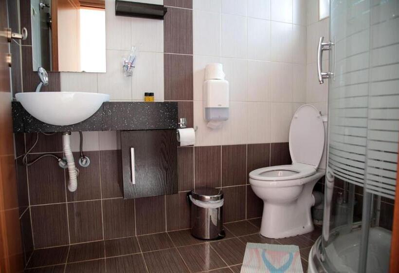 4인용 스탠다드 룸, Paralia Guest House