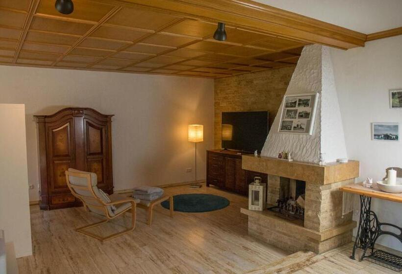 Апартаменты 2 Спальни, Landhotel Sonneneck   Breuna Im Naturpark