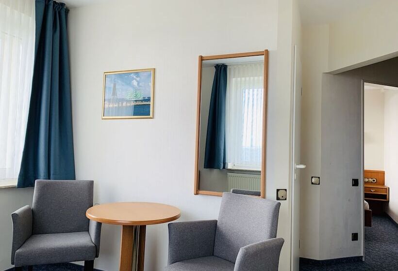 غرفة قياسية مطلّة علي البحر, Seehotel Neue Liebe