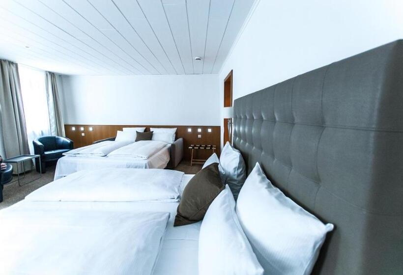 Номер Стандарт Трехместный, Bayerischer Hof