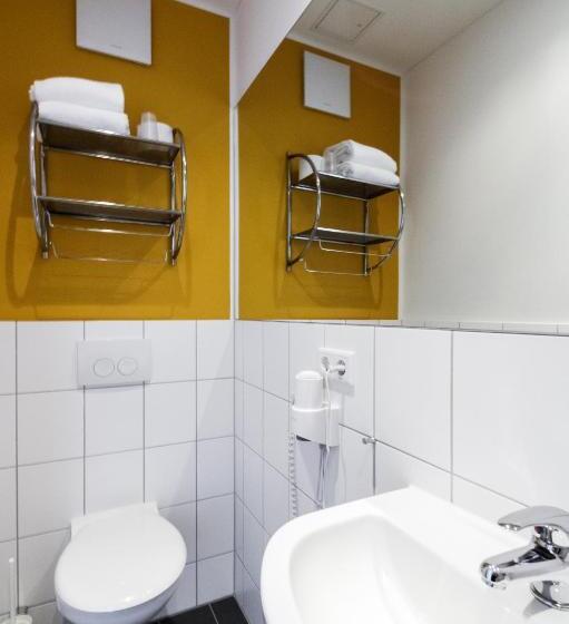 Четырехместный Номер Стандарт, Dream Inn Hotel Regensburg Ost