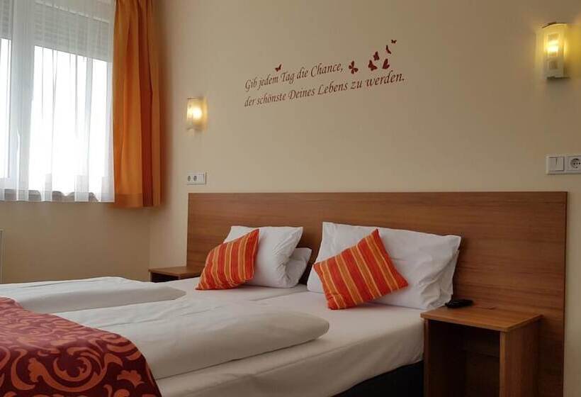 Номер Economy, Dream Inn Hotel Regensburg Ost