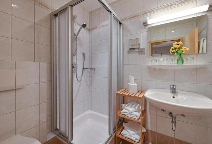 Семейные Апартаменты, Landhaus Grobert