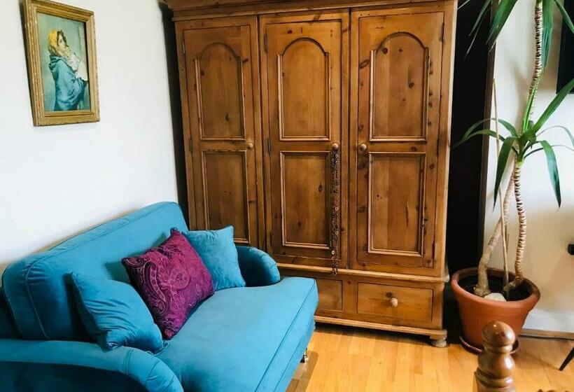Номер Superior Кровать Кинг, Stunning Super King, Close To Beach, Shared Bathroom