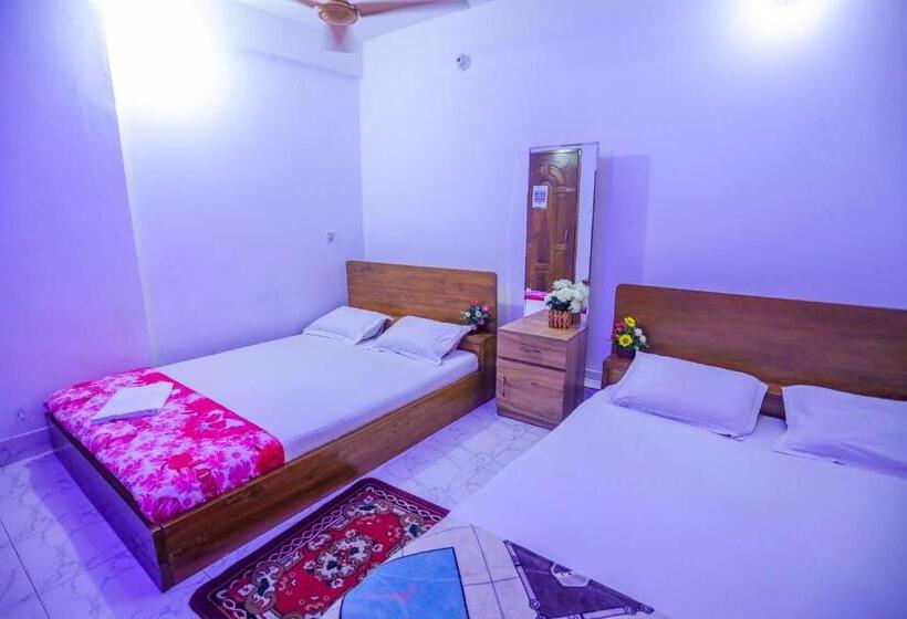 Economy Quadruple Room, City International Green Road