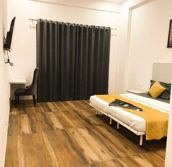 Трехместный Номер Классика, Oyo 91606  Daffodils Inn