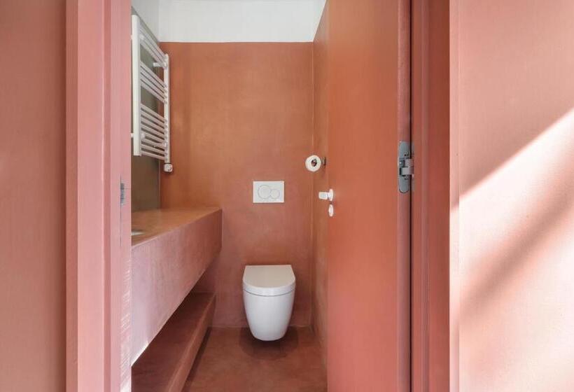 スタンダードルーム, Rainbow Suites By Olala Homes