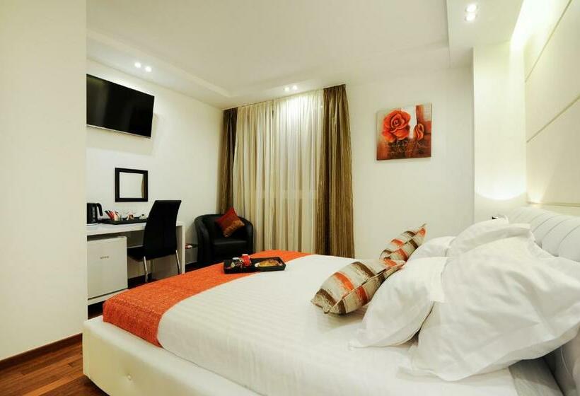 Номер Deluxe, Main Street Studio And Rooms