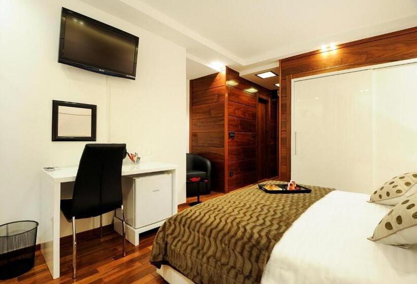 Номер Deluxe Кровать Кинг, Main Street Studio And Rooms
