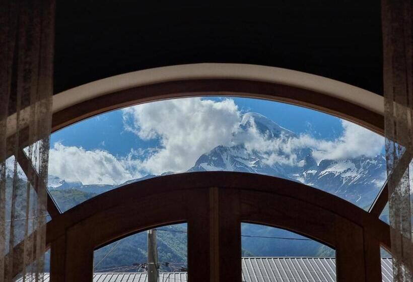 标准间带阳台, Graf Kazbegi