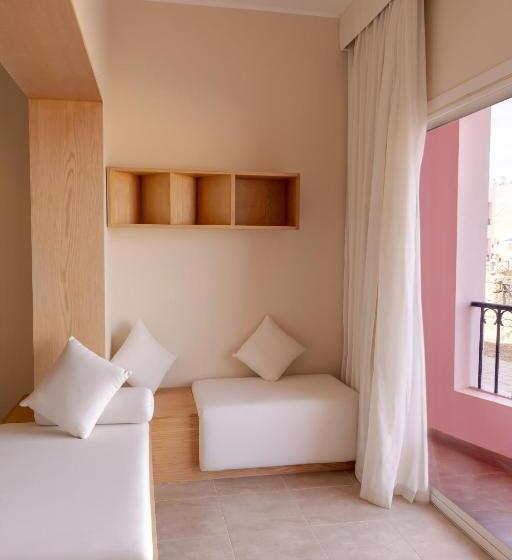 اتاق لوکس با چشم‌انداز دریا, La Siesta Hotel Al Sokhna