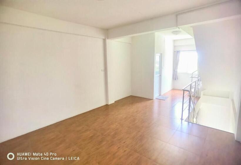 Номер Стандарт, 115 Townhouse