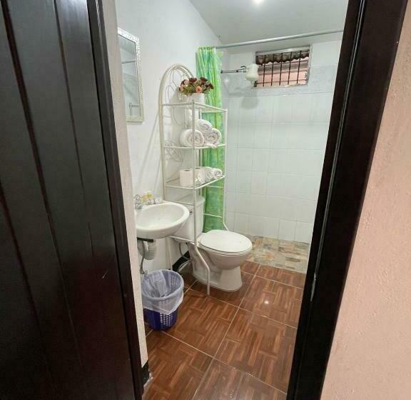 اتاق استاندارد, Judys Home   Bed And Breakfast