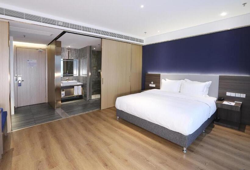 Стандартный Номер Кровать Кинг, Holiday Inn Express Hengshui Railway Station, An Ihg