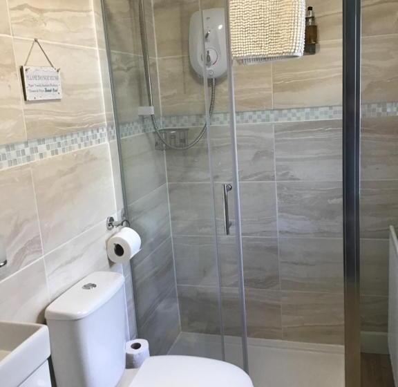اتاق خانوادگی, Calm Sea Guesthouse