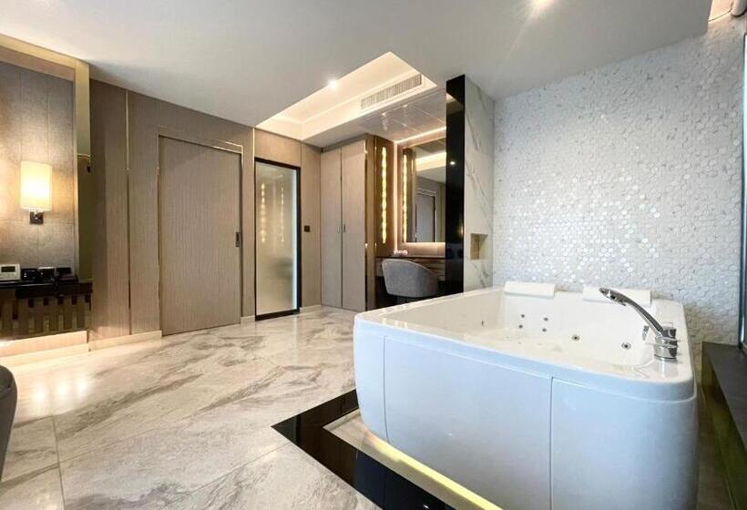 Президентский Люкс, The Tj Hotel Jomtien