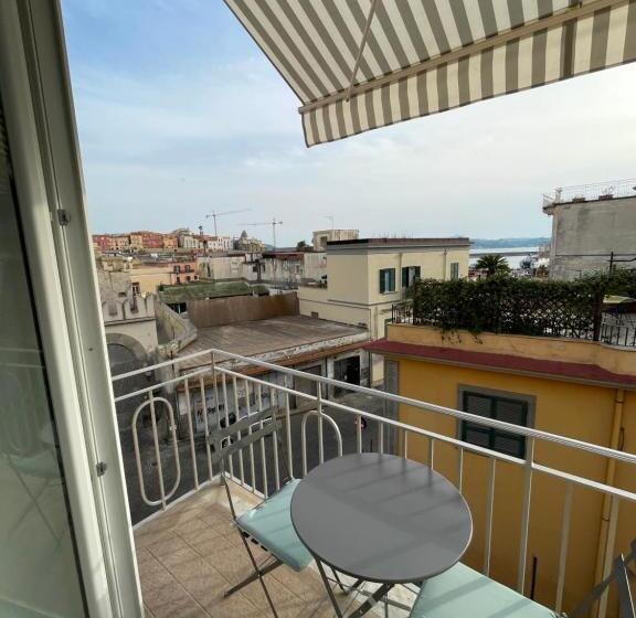 Четырехместный Номер Стандарт Вид на Море, Terrazza Don Mario Bed&breakfast