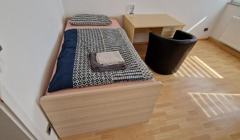Апартаменты 3 Спальни, Rooms & Apartments Schwäbisch Gmünd
