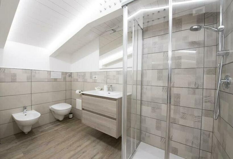 اتاق استاندارد سه نفره, B&b Da Gabry