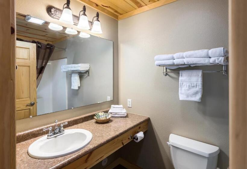 Стандартный Номер Кровать Кинг, Rock Crest Lodge And Cabins