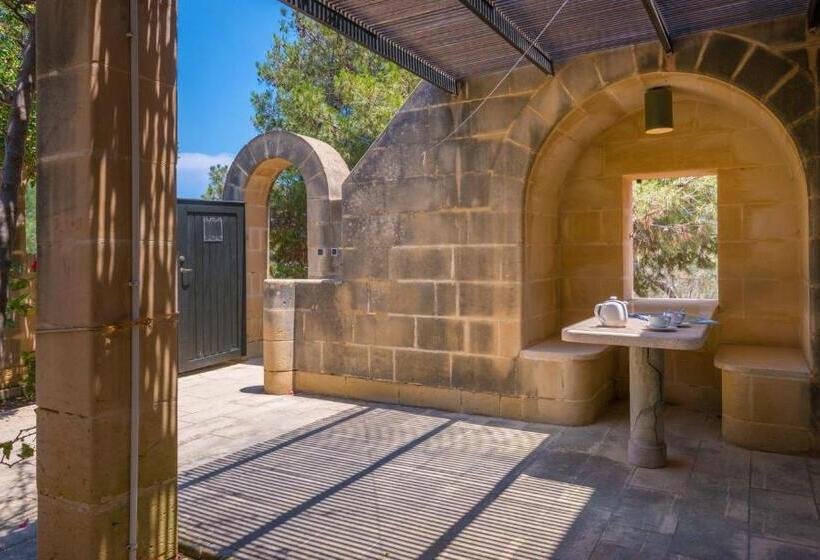 بانگلوی استاندارد 2 خوابه, Mellieha Holiday Centre