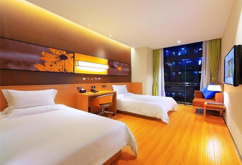 Номер Стандарт Плюс, Iu Hotel Chengdu Shijicheng Exhibition And Convention Center Subway Station