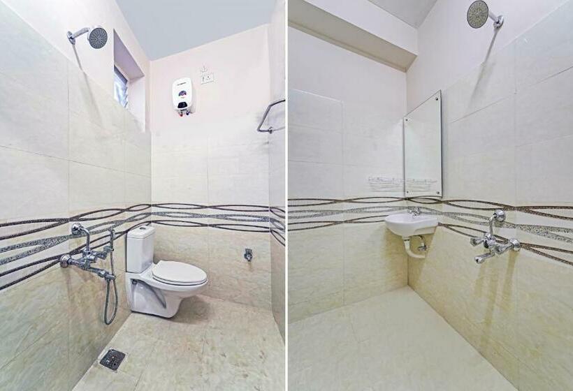 デラックスルーム, Super Townhouse 1096 Hotel Redfox Nungambakkam Near Apollo & Shankar Nethralaya Hospital