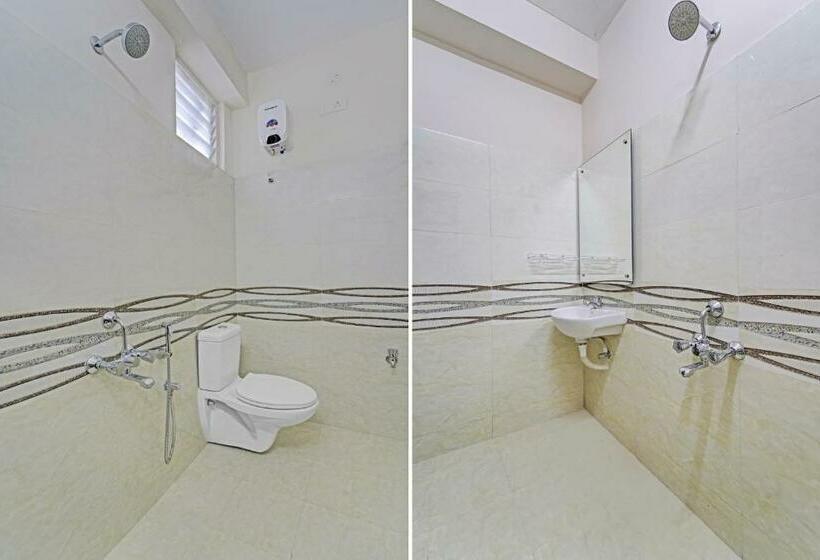 デラックスルーム, Super Townhouse 1096 Hotel Redfox Nungambakkam Near Apollo & Shankar Nethralaya Hospital