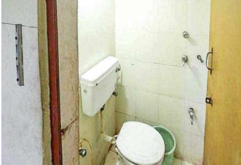 חדר אקונומי, New Agra Guest House By Wb Inn