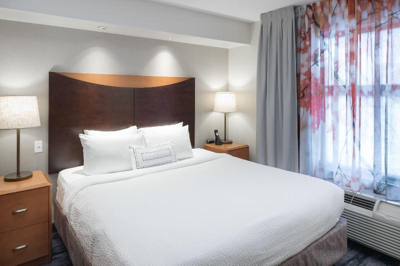 חדר סטנדרט עם מיטת קינג, Fairfield Inn & Suites South Bend At Notre Dame