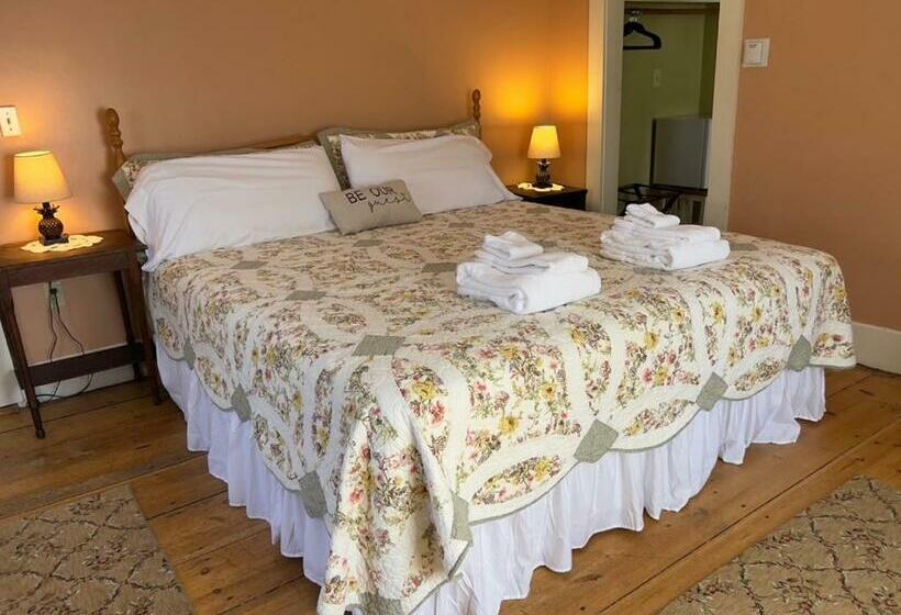 스탠다드 룸 킹사이즈 침대, The Cornish Inn