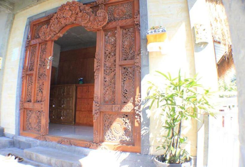 Кровать в Общей Комнате, Black Sand Hostel Amed