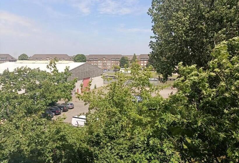 带1个卧室的公寓, An Der Karlstadt