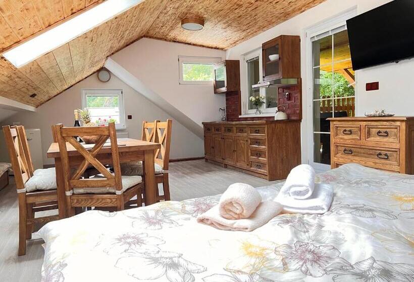 Четырехместный Номер Стандарт, Pension Pod Skalou