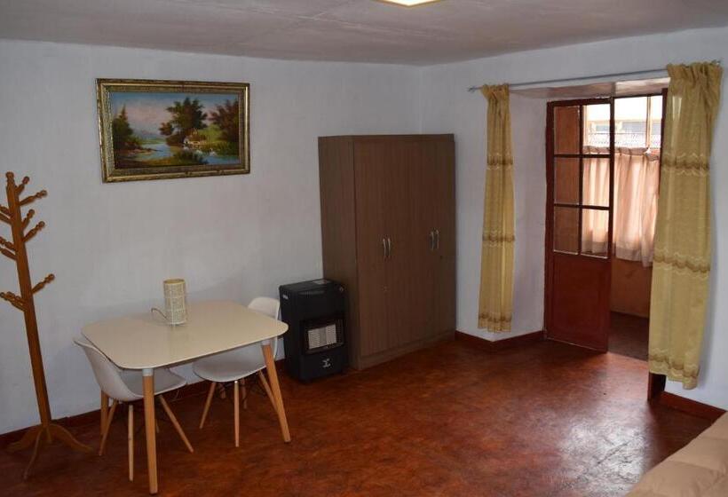 اتاق لوکس با بالکن, Barrio Inka B&b