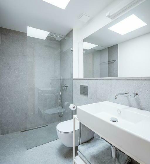 家庭间, B.hostel