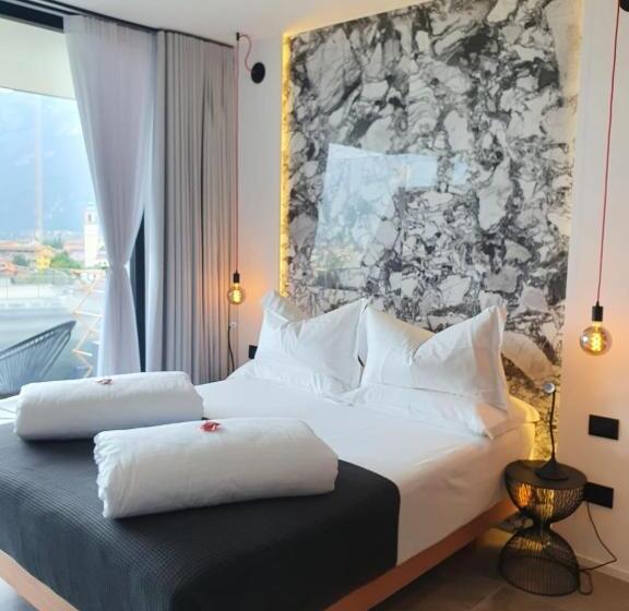 Трехместный Номер Deluxe, Visioni Lake View Boutique Rooms & Breakfast   Adults Friendly