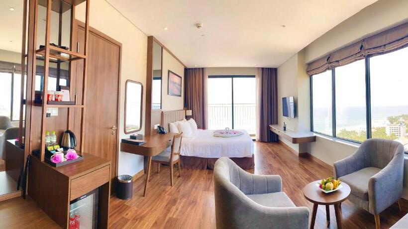 سوییت جونیور با چشم‌انداز دریا, Vipol Mui Ne Hotel & Spa