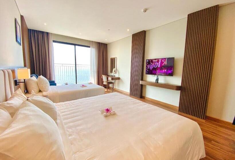 اتاق سه نفره دلوکس با چشم‌انداز دریا, Vipol Mui Ne Hotel & Spa